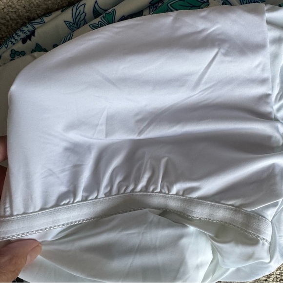 La Blanca - Off The Shoulder Tranquility Palm One Piece Swimsuit - Picture 8 of 9